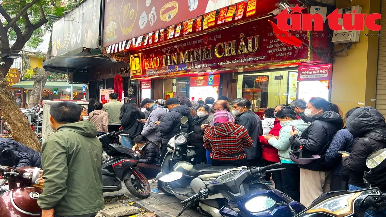 انخفاض أسعار الذهب في التاسع من مارس بسبب توترات الشرق الأوسط المستمرة